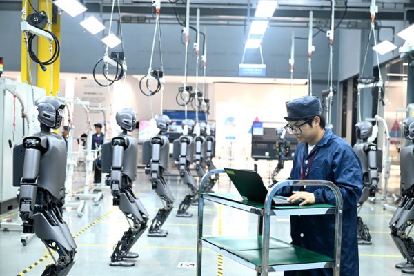 代表委员畅谈科技金融发展：疏通融资堵点 让资本敢于“投早、投小”