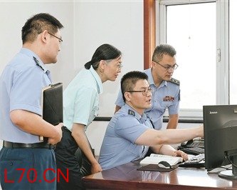 代职军官为何连获大奖